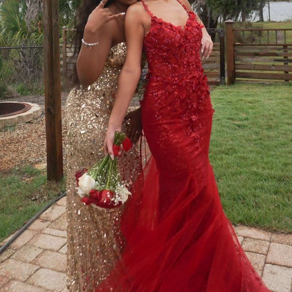 Red/Burgundy Prom Dress SZ: 0 - Picture 3 of 4